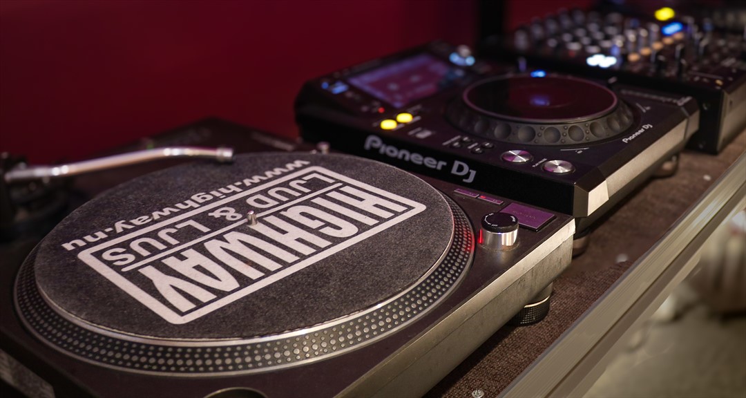 Lokalbild Vinyl DJ-rum